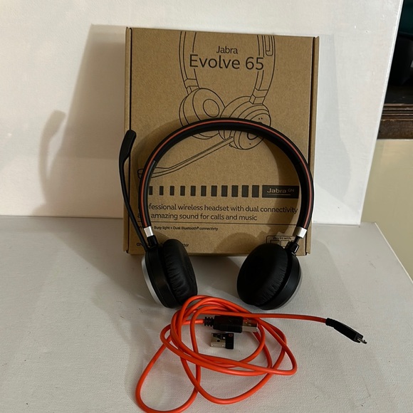 Jabra Evolve 65 professional wireless headset dual Bluetooth